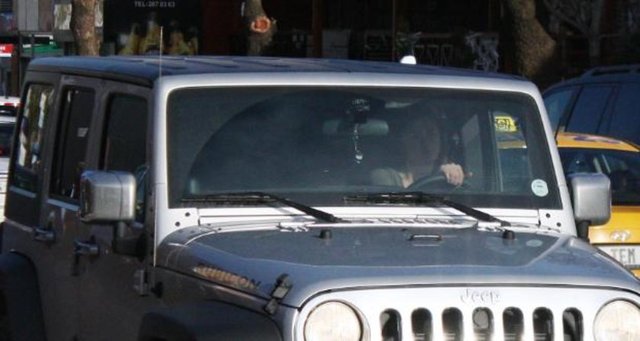 "Aracımla yan taraftaki otoparktan çıktım. 15 metre ilerideki evime gidiyordum."