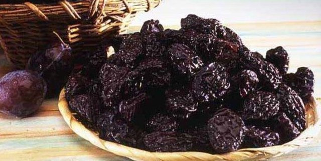 İçindeki potasyum tansiyonu kontrol altında tutmaya yardımcı olur.