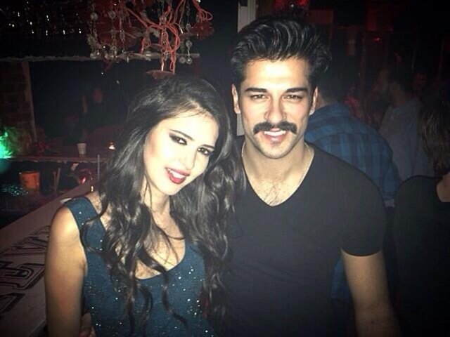 Ceylan Çapa, 2.5 senedir birlikte olduğu Burak Özçivit'ten 2 ay önce ayrılmıştı.