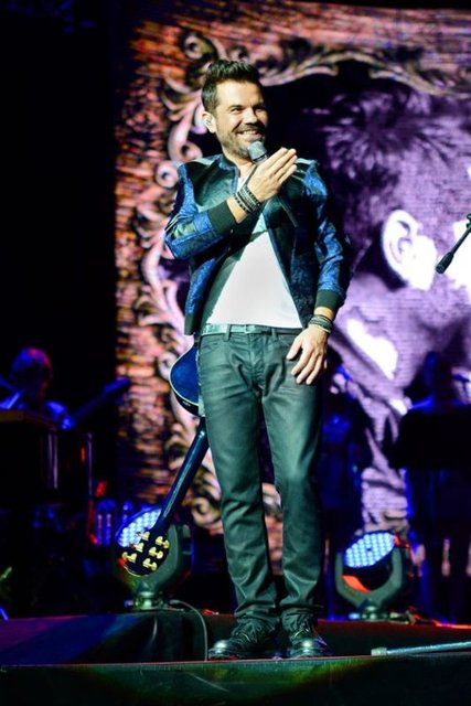 KENAN Doğulu önceki gün 'Avea ile Yıldızlar Açıkhava'da organizasyonu kapsamında konser verdi.