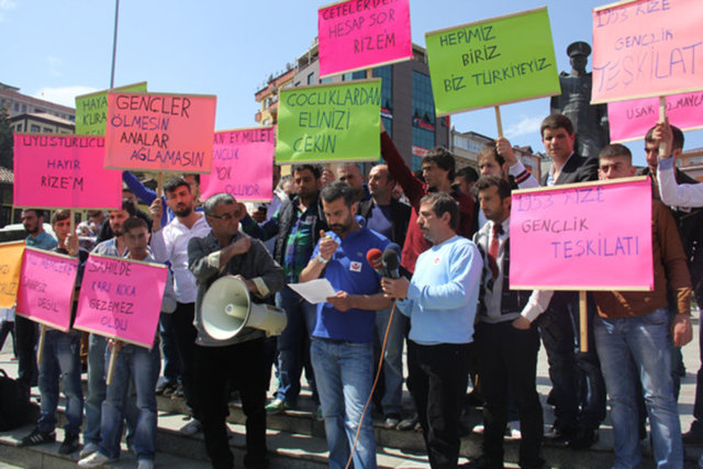 İstanbul Narkotik Polisi operasyonlarını sıklaştırırken, kentte çok sayıda uyuşturucu tacirini gözaltına aldı.
