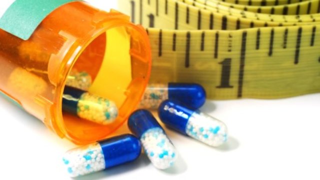 İlacın yan etkisi olmadığını iddia eden Öztürk, Sağlık Bakanlığı'na neden başvurmadıklarını kaydederek şunları aktardı: