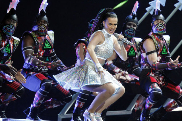 9. Katy Perry (40 milyon dolar)