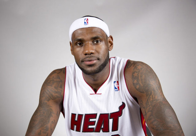 2. LeBron James (72 milyon dolar)