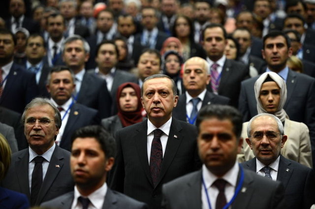 Törene il başkanları, ilçe başkanları, eski ve yeni milletvekilleri, MKYK üyeleri, büyük kongre delegeleri çağrıldı.