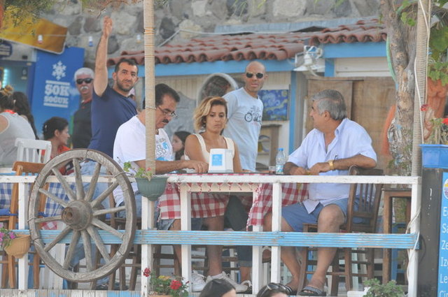 İbrahim Tatlıses uzun bir süreden sonra Çeşme'ye ayak bastı.