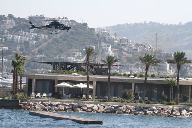 BAŞKAN AZİZ YILDIRIM BODRUM'DAN İSTANBUL'A ÖZEL HELİKOPTERLE DÖNDÜ