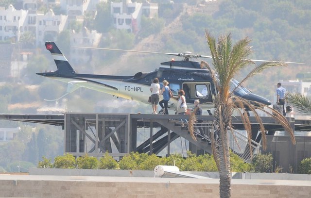 BAŞKAN AZİZ YILDIRIM BODRUM'DAN İSTANBUL'A ÖZEL HELİKOPTERLE DÖNDÜ