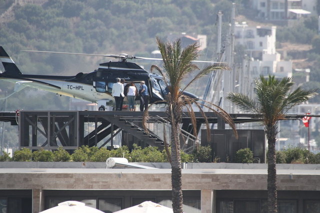 BAŞKAN AZİZ YILDIRIM BODRUM'DAN İSTANBUL'A ÖZEL HELİKOPTERLE DÖNDÜ