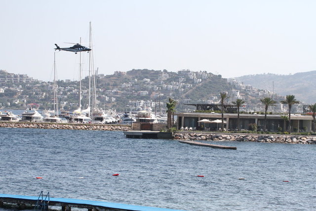 BAŞKAN AZİZ YILDIRIM BODRUM'DAN İSTANBUL'A ÖZEL HELİKOPTERLE DÖNDÜ