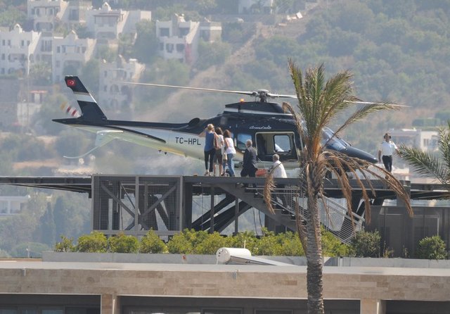 BAŞKAN AZİZ YILDIRIM BODRUM'DAN İSTANBUL'A ÖZEL HELİKOPTERLE DÖNDÜ