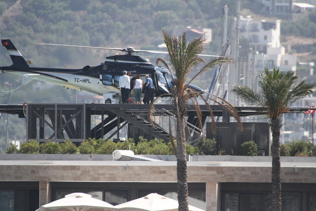 BAŞKAN AZİZ YILDIRIM BODRUM'DAN İSTANBUL'A ÖZEL HELİKOPTERLE DÖNDÜ