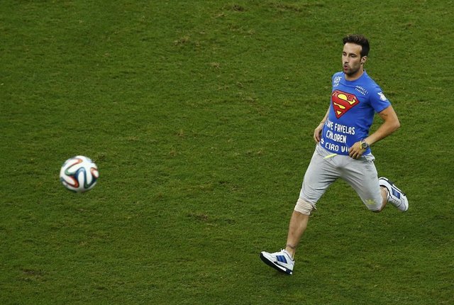 Belçika ile ABD arasında oynanan karşılaşma bir eyleme sahne oldu.