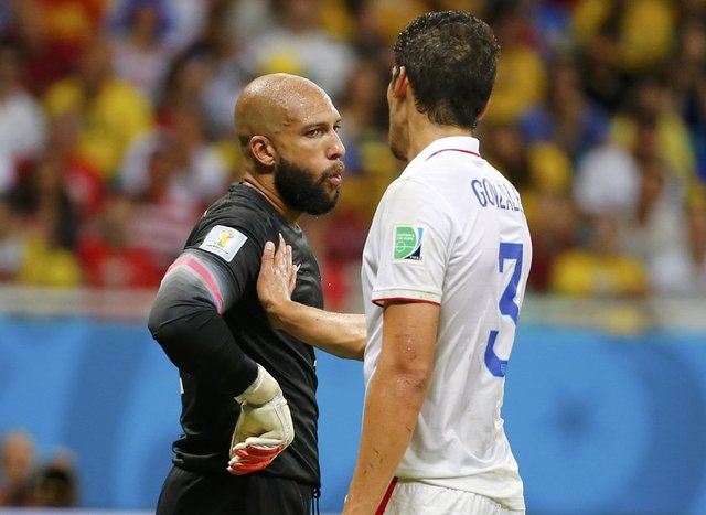 ABD Başkanı Barack Obama, 2014 FIFA Dünya Kupası 2. tur maçında Belçika'ya yenilen ABD Milli Takımı'nın kaptanı Tim Howard'ı arayarak, gösterdiği liderlik sebebiyle tebrik etti.