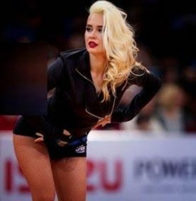 Öztürk, bir dönem ponpon kızdı...