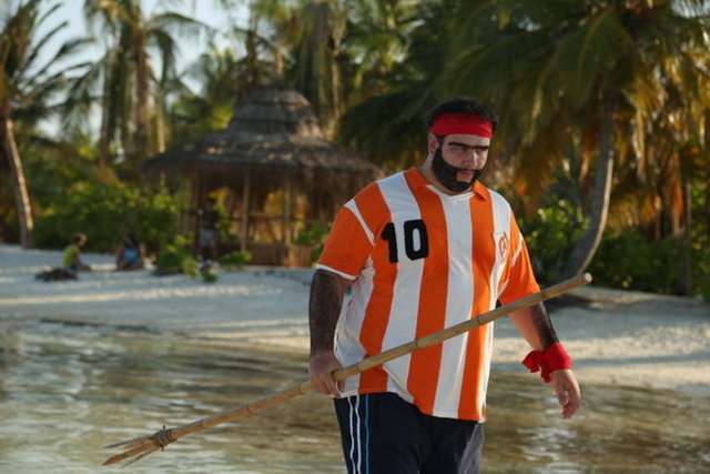 Karına kızına yedirdiğin haramın hesabını ver. Utanmaz..." dedi. -