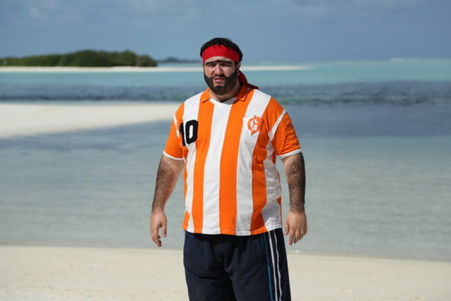 Çaldığın 25 milyonun hesabını ver. -