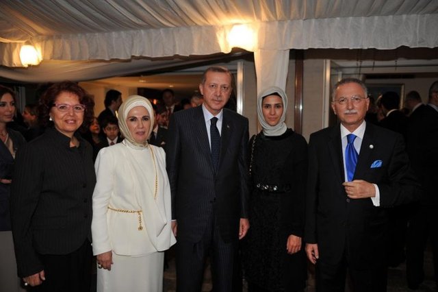 İşte first lady adaylarının kısa öyküleri: