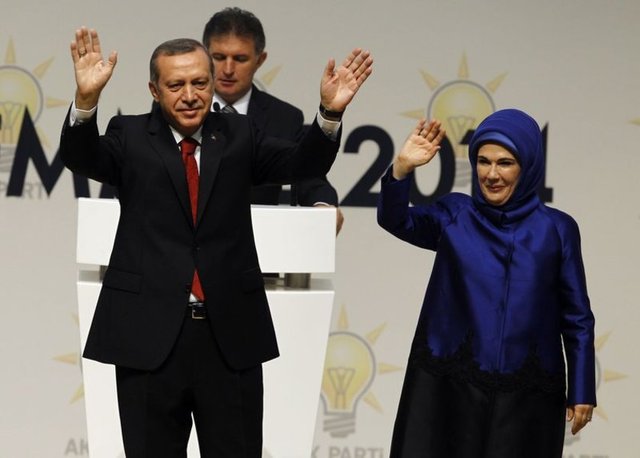 Emine Hanım, hep aktif bir portre çizdi.