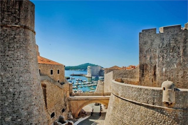 Hırvatistan - Dubrovnik kalelerinde tarihin izini sürün.