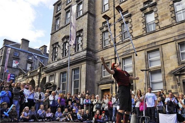 İskoçya - Sanat festivallerine doyacağınız İskoçya.