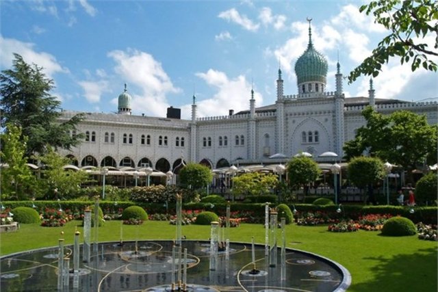 Danimarka - Danimarka'nın huzurlu bahçelerin bomboş huzurlu bir gün.