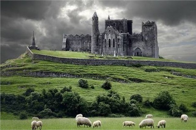 İrlanda - Golf oynayabileceğiniz en uygun çimlere sahip İrlanda.