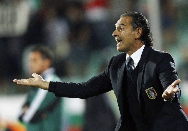 İtalya Futbol Federasyonu 2010'da İtalya Millî Takımı'nın başına Lippi'nin yerine Cesare Prandelli'yi 4 yıllığına getirdi.