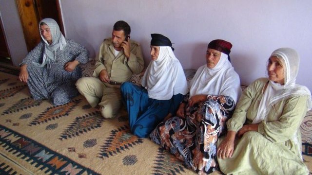 Türk şoförlerin serbest bırakıldığı haberi, rehin tutulan vatandaşların aile evlerinde büyük sevinçle karşılandı.