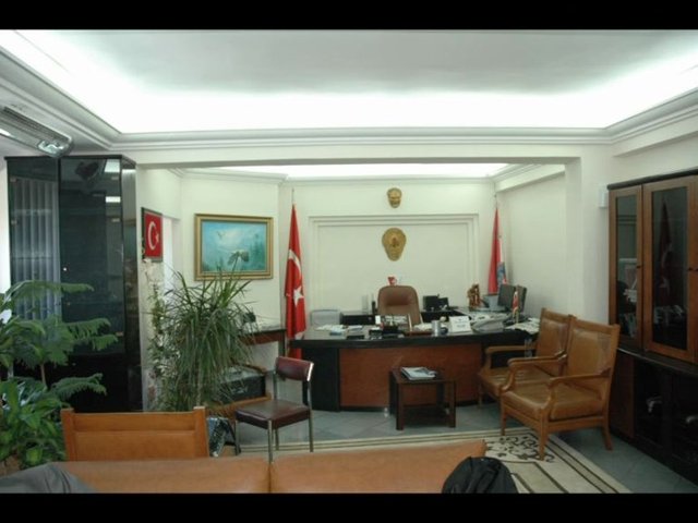 Çantanın odaya sonradan konulmuş olma ihtimali üzerinde duran başmüfettişler soruşturma kapsamında bu detayı araştırmaya başladı.