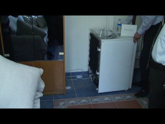 Anayasa Mahkemesi'nin verdiği "hak ihlali" kararından sonra tahliye edilen eski Emniyet Müdürü Hanefi Avcı'nın Eskişehir'deki makam odasının arama görüntüleri ortaya çıktı.