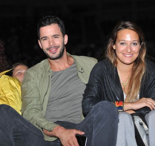 Son günlerde Barış Arduç ile yaşadığı aşk ile gündemde olan oyuncu Gupse Özay abisiyle fotoğrafını Instagram'dan paylaşmıştı.