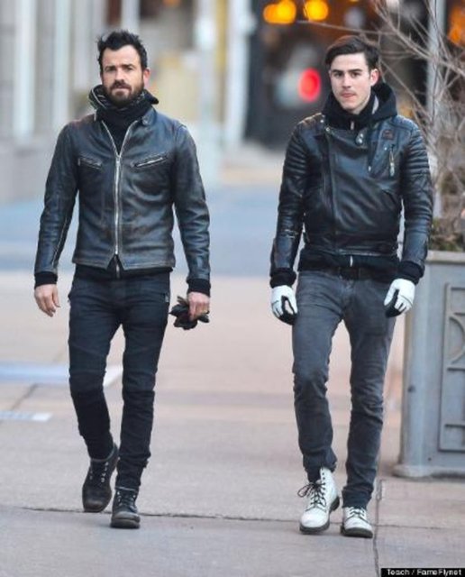 Justin Theroux'nun kardeşi Sebastian Theroux.