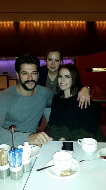 Ayşen Evcen'in kardeşi Fahriye ile benzerliği herkesi şaşırttı.