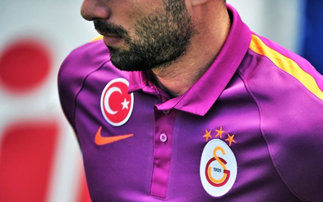 Resmi siteden yapılan tanıtımda, "Türkiye'nin lider takımı maçlara cesaret ve yenilikçiliği ifade eden mor renginin iki tonuna sahip formasıyla maçlarda boy gösterecek." denildi.