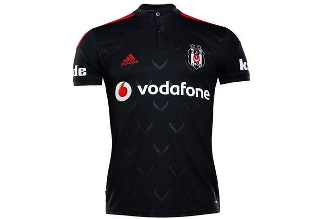 14 - BEŞİKTAŞ - Listeye giren 2 Türk kulübünden biri olan Beşiktaş'ın siyah forması 14. sırada yer aldı.