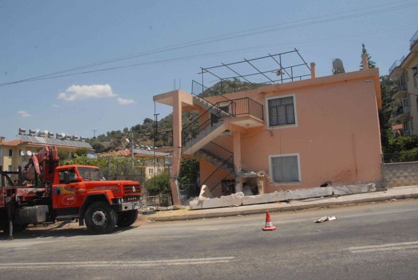 fethiye, ev, çöp kamyonu, yüksel güzel, kadir akbulut, muzaffer