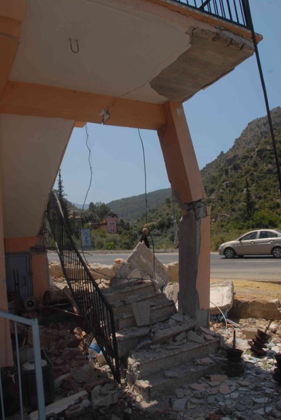 fethiye, ev, çöp kamyonu, yüksel güzel, kadir akbulut, muzaffer