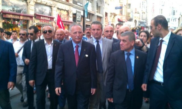 "Ben anayasada yazılı olan hükümlerin bekçisiyim. Ben Cumhurbaşkanı andındaki hükümlerin bekçisiyim."