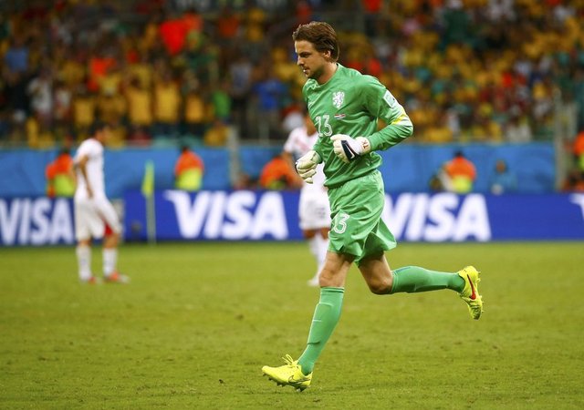 Premier Lig ekiplerinden Newcastle United forması giyen 26 yaşındaki Krul, 'kurt hoca' Van Gaal'in beklenmedik hamlesiyle 120. dakikada oyuna girmişti.