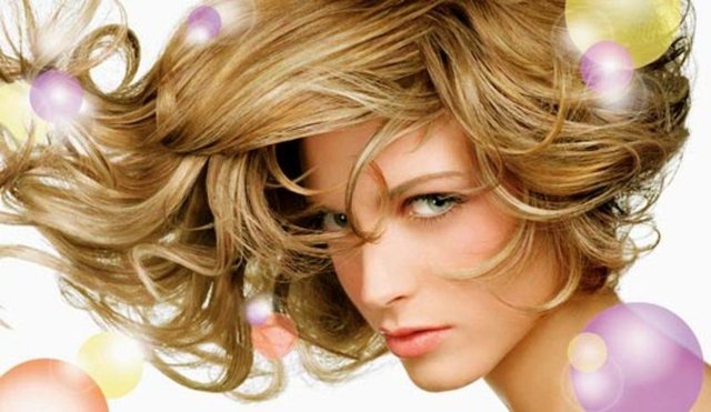 Bu konuda işinize yarayabilecek bir bitkisel saç bakım maskesi tarifi de şöyle: