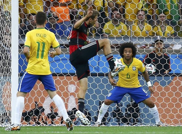 - Neyse online oynarken bir daha kimse Brezilya'yı almaz çok şükür :) -