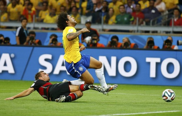 - Neymar neredeyse şükredecek durumuna.