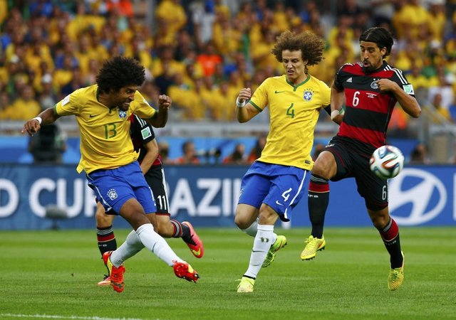 - Brezilya ikinci yariya cikmama karari alsin 8 agustos durusu diye t shirt bastirsin. Ortamlarda da asaletimden der. Yiyen olur elbet