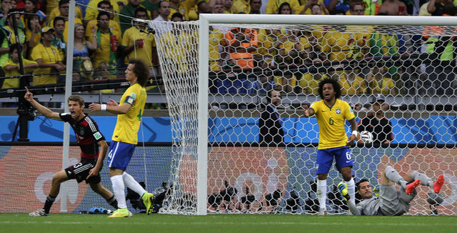 - Devre arasında Brezilya soyunma odasında ne konuşulur acaba?