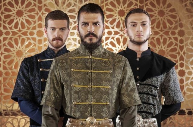 DÜNYAYA PAZARLANABİLECEKTimur Savcı, HBO veya NBC'nin ortaklığıyla 'Muhteşem Yüzyıl'ı beyazperdeye olabildiğince görkemli bir şekilde yansıtmanın planlarını yapmaya başladı.