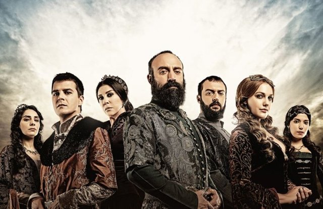 Yapımcısı Timur Savcı, oyuncuların yoğun çalışma temposundan sonra dinlenebilmeleri için filmin çekimlerini 15 Ağustos olarak belirledi.