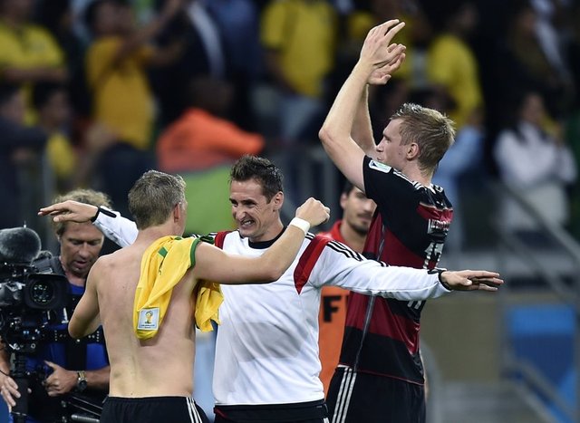 Bild: Sizi seviyoruz, hepinize teşekkür ederiz -