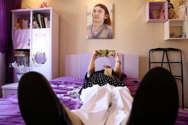 Kızının doğduğunda uzun süre ağlamadığı için doktorların müdahalesi ile ağlatıldığını anlatan Safiye Gelgi, şunları kaydetti: -