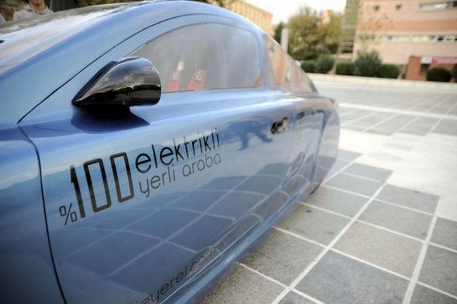 İstanbul'dan yola çıkarken 13 ili gezeceklerini söylediklerini dile getiren Topaloğlu, "Şu anda 13'üncü ilimizdeyiz. Hedefimiz olan 5 bin kilometrenin büyük bir kısmını tamamladığımız için çok mutluyuz" dedi.